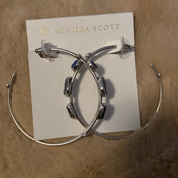 Kendra Scott Jewelry - FLASH SALE! 🎀NWT KENDRA SCOTT silver hoops with stones🎀
